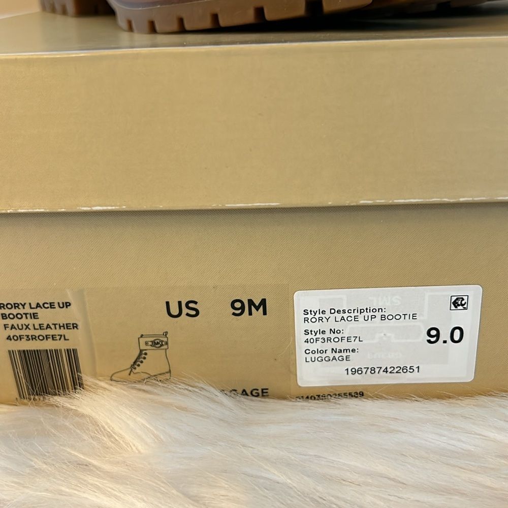 NWB Michael Kors Women's Rory Lace-Up Signature Strap Ankle Booties- Size 9 - Picture 11 of 11